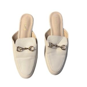SHEIN Crème off white slide on loafers